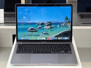 MacBook Pro 13" con GARANTIA