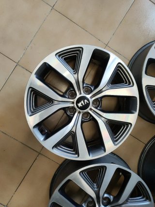 JUEGO LLANTAS KIA SPORTAGE Drive 4x2 2010 - R17