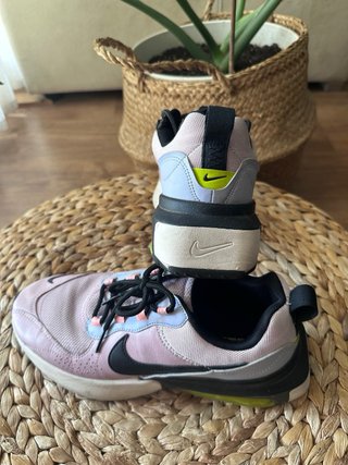 Zapatillas Nike Air Max rosas y negras