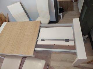 Mesa y 4 Sillas Comedor