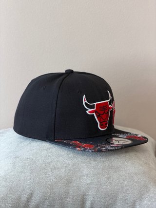 Gorra Jordan Chicago Bulls Negra Roja