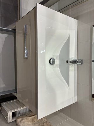 Mueble de baño completo beige y plata