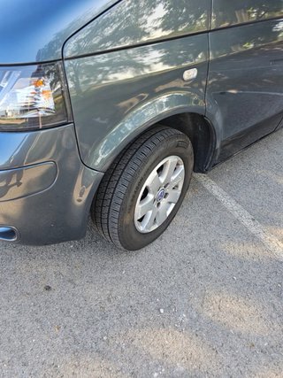 Volkswagen Caravelle 2005