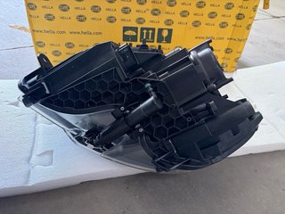 Faro delantero derecho Superb