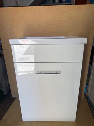 Mueble de baño blanco
