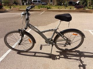 Bicicleta paseo Btwin gris
