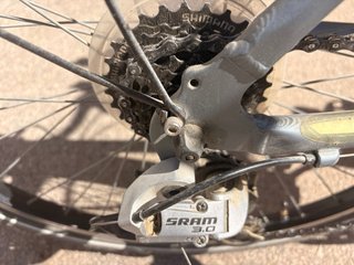 Bicicleta paseo Btwin gris