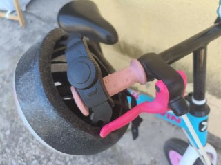 Bicicleta de equilibrio infantil azul