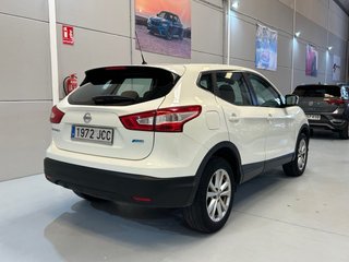Nissan Qashqai 2015