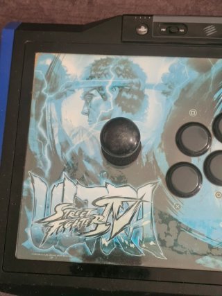 Mando ps4 Street Fighter IV ( no Wallapay