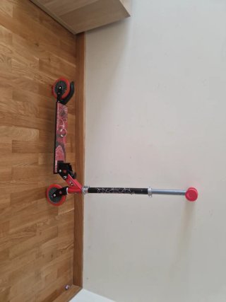 Patinete infantil Spiderman