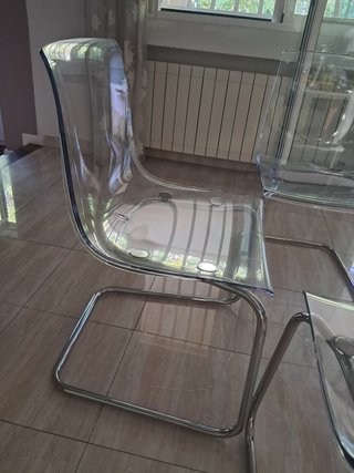 Set 4 Sillas Diseño Acrílico y Cromado de IKEA