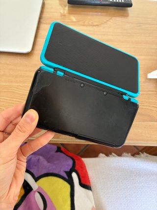 Nintendo New 2DS XL Nero e Blu