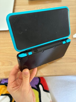 Nintendo New 2DS XL Nero e Blu