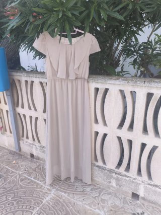 Vestido largo beige