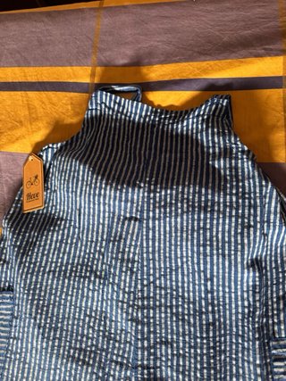 Mono de tirantes con rayas azules