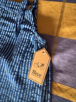 Mono de tirantes con rayas azules
