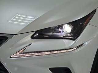 Lexus NX 2.5 300h Business Navigation 2WD
