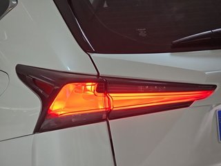 Lexus NX 2.5 300h Business Navigation 2WD