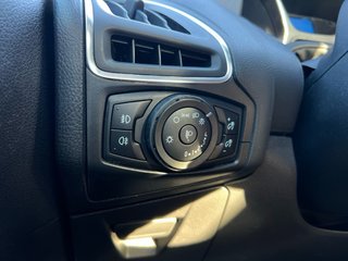Ford Focus / Gasolina / Manual / Año 2014