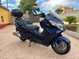Suzuki Burgman 400 Negra