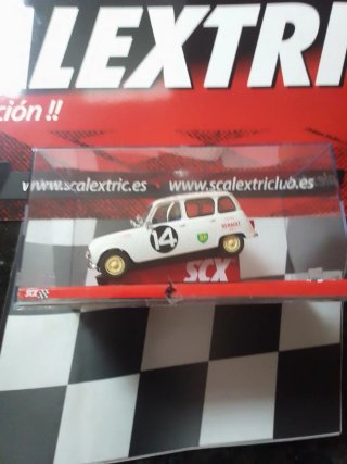 Scalextric Renault 4L BP. No ofertas