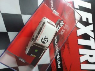 Scalextric Renault 4L BP. No ofertas