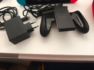 Nintendo Switch+Pokémon Púrpura+Funda+Accesorios