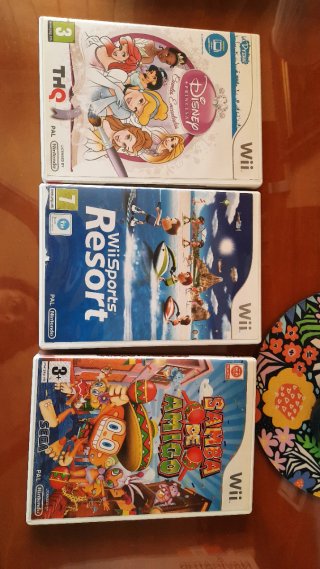 Consola Wii con 6 juegos y karaoke
