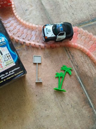 Circuito Magic Track con 4 coches