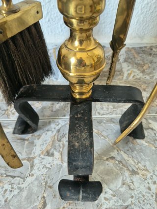 Elegante juego de chimenea vintage