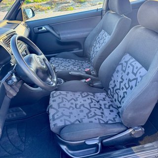 VOLKSWAGEN GOLF CABRIO