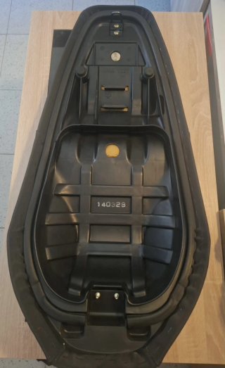 asiento Kymco Scooter Negra