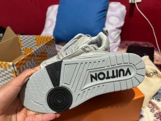 Zapatillas Louis Vuitton Grises