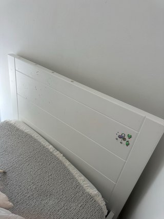 Cama infantil con cajones