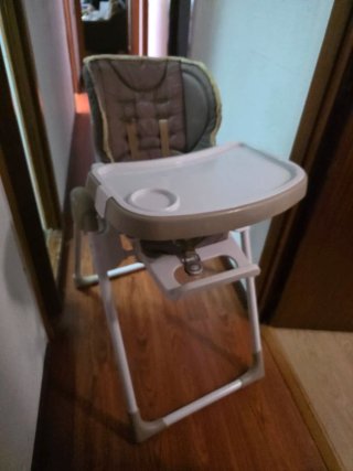 Trona de bebé plegable