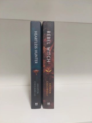 Bilogía Crimson Moth: Heartless Hunter y Rebel Wit