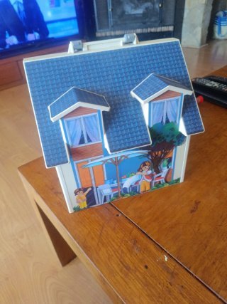 Casa Playmobil con figuras