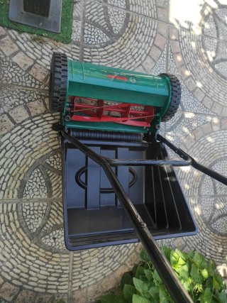 Cortacésped manual Bosch