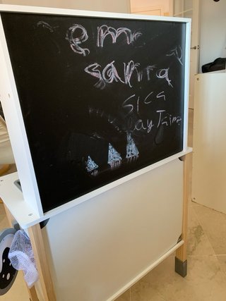 Cocinita de madera para niños.
