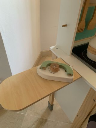 Cocinita de madera para niños.