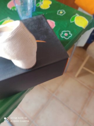 Zapatos de vestir Pitillos mujer beige y dorados