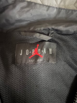Cortavientos Jordan AJ Negro Nuevo