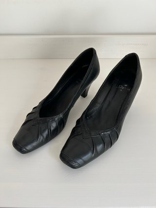Zapatos de tacón Dansi negros