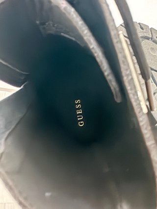 Botines negros GUESS talla 38