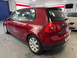 VOLKSWAGEN Golf 2.0 FSI Tiptronic Sportline