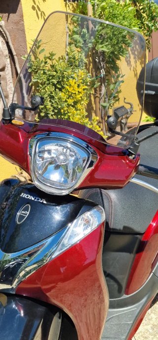 Honda 125cc ScooterNUEVA.Itv recién. 10350kmGANGA!