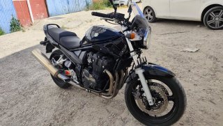 Suzuki Bandit 650 K5 Naked Negra