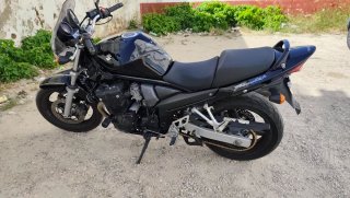 Suzuki Bandit 650 K5 Naked Negra