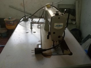 Máquina de coser industrial Juki